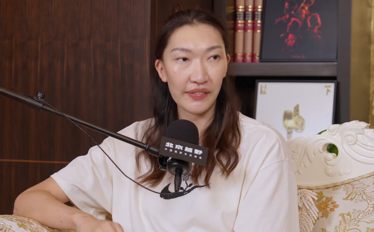 韩旭：19年和22年在WNBA都需要翻译今年在WNBL才逐渐脱离翻译